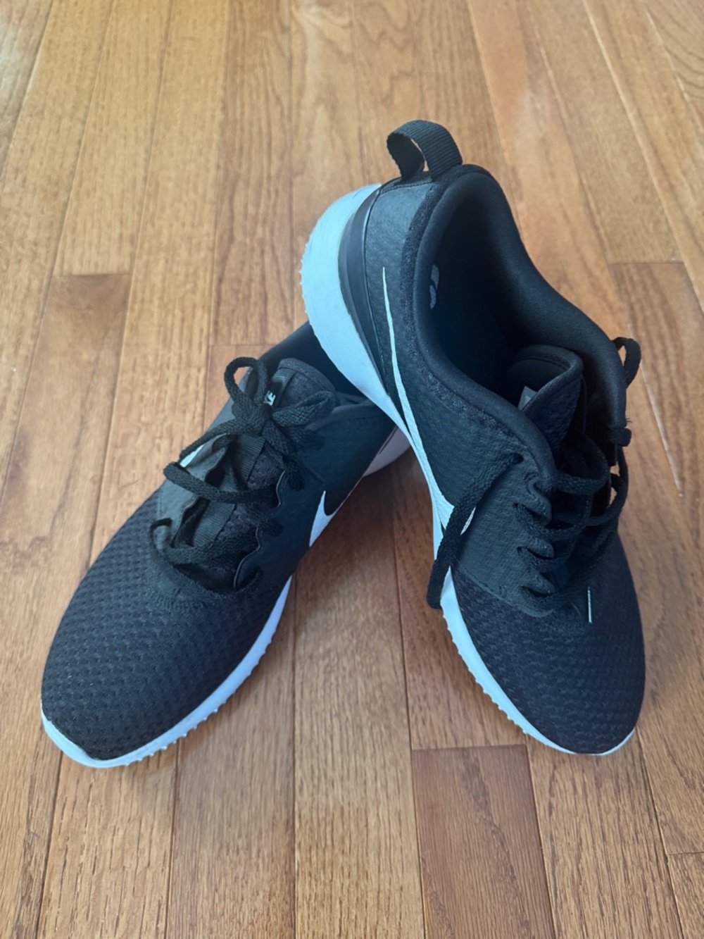 Nike Roshe G Golf Black & White Women's Shoes (CD6066-001)